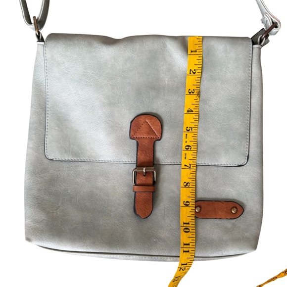 Square Shaped Flap Magnetic Buckle Crossbody Bag Green Unisex Shoulder Bag - Picture 10 of 11